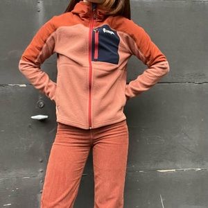 Cotopaxi hooded Abrazo jacket